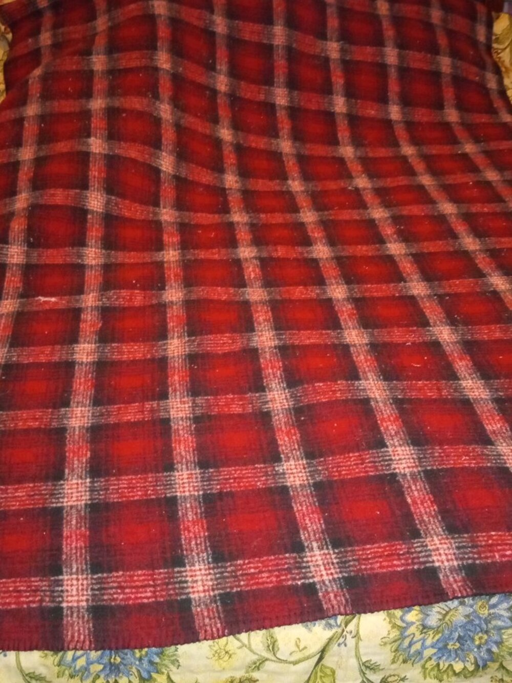 BEAUTIFUL Vintage Woolrich Colorful Throw Blanket